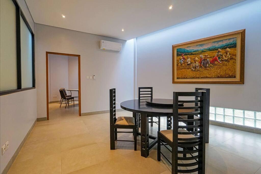 Grand Villa Uluwatu Ungasan Exteriör bild