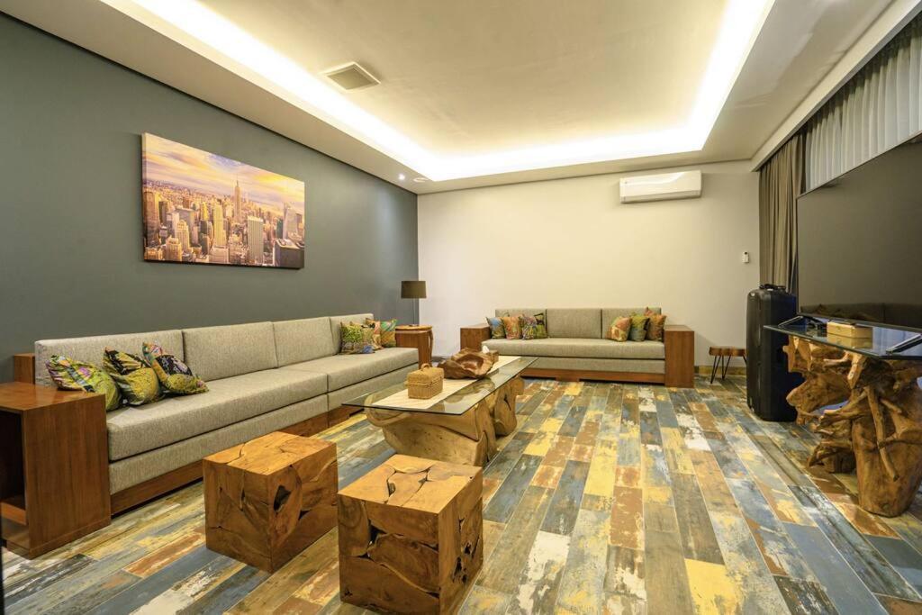 Grand Villa Uluwatu Ungasan Exteriör bild