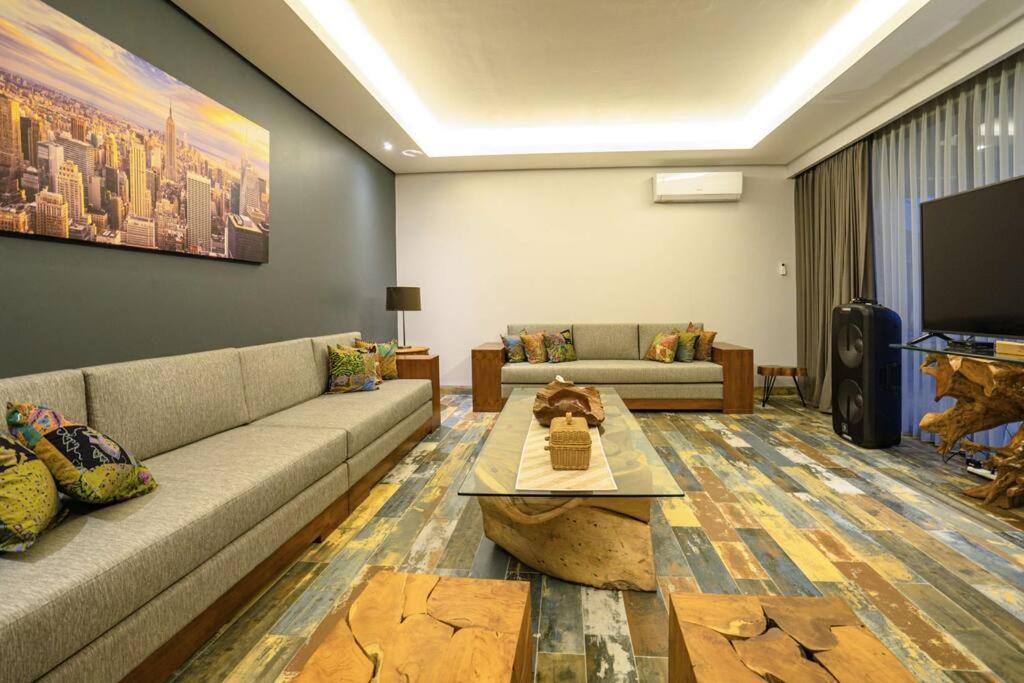 Grand Villa Uluwatu Ungasan Exteriör bild